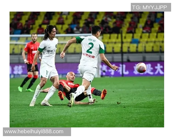 成都足球队的快速转换战术解析与实践探讨