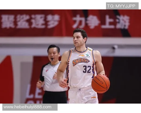 赛后分析:上海篮球队与深圳篮球队的精彩对决与战术反思 赛后分析:上海篮球队与深圳篮球队的精彩对决与战术反思