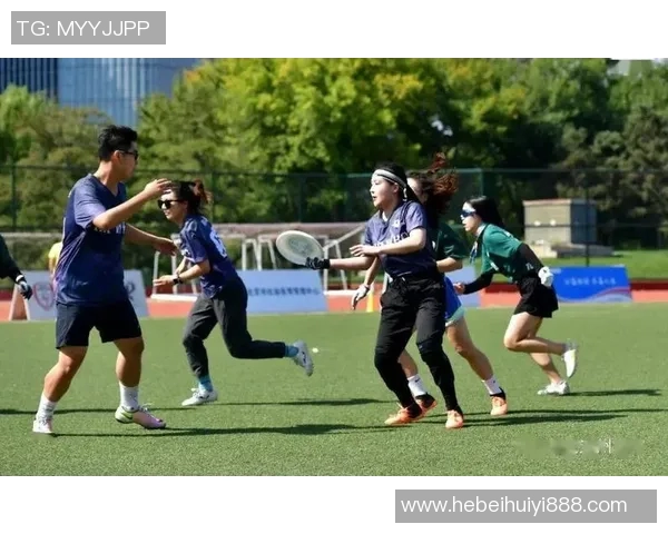 重庆飞盘队在极限运动世界杯中的逆袭之路与奋斗精神展现 重庆飞盘队在极限运动世界杯中的逆袭之路与奋斗精神展现