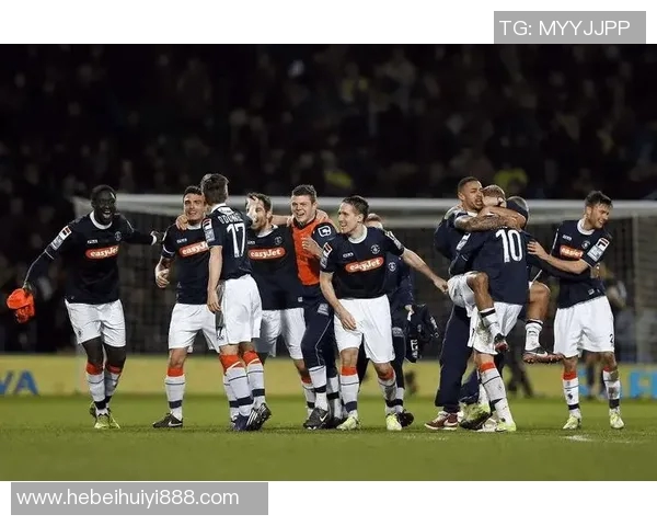 卢顿与伯明翰精彩对决录像回放全程回顾与精彩瞬间分析 卢顿与伯明翰精彩对决录像回放全程回顾与精彩瞬间分析