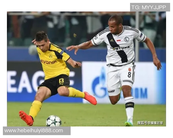 湖南队与布拉格球队激战正酣谁能在这场较量中笑到最后