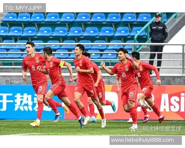 吉达伊蒂哈德与扎巴汉的巅峰对决展现足球魅力与激情的较量