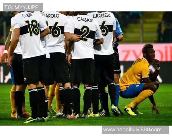 皇马与罗马传奇赛重温经典对决球迷共庆足球盛宴